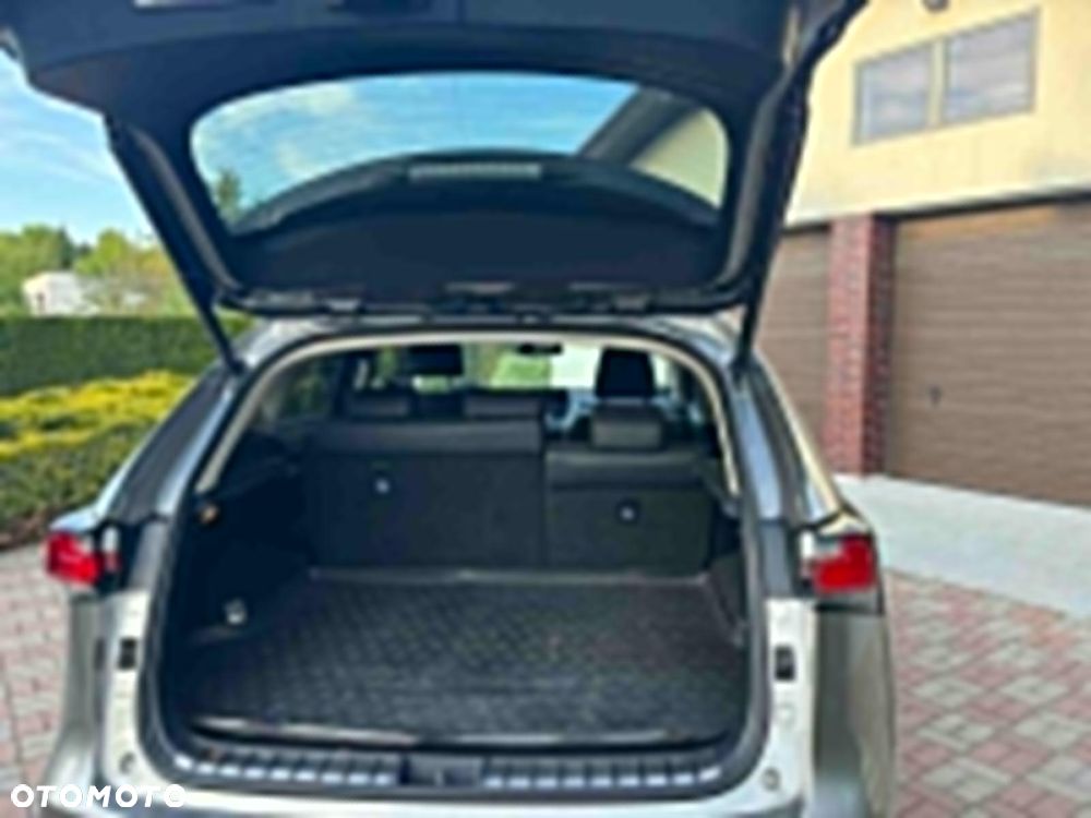 Lexus NX 300h Comfort AWD - 3