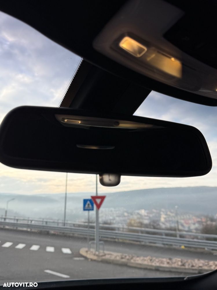 BMW Seria 3 320d GT Aut. Sport Line - 11