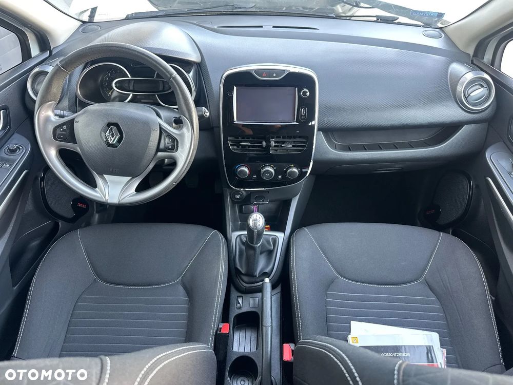 Renault Clio 1.2 16V Limited - 25