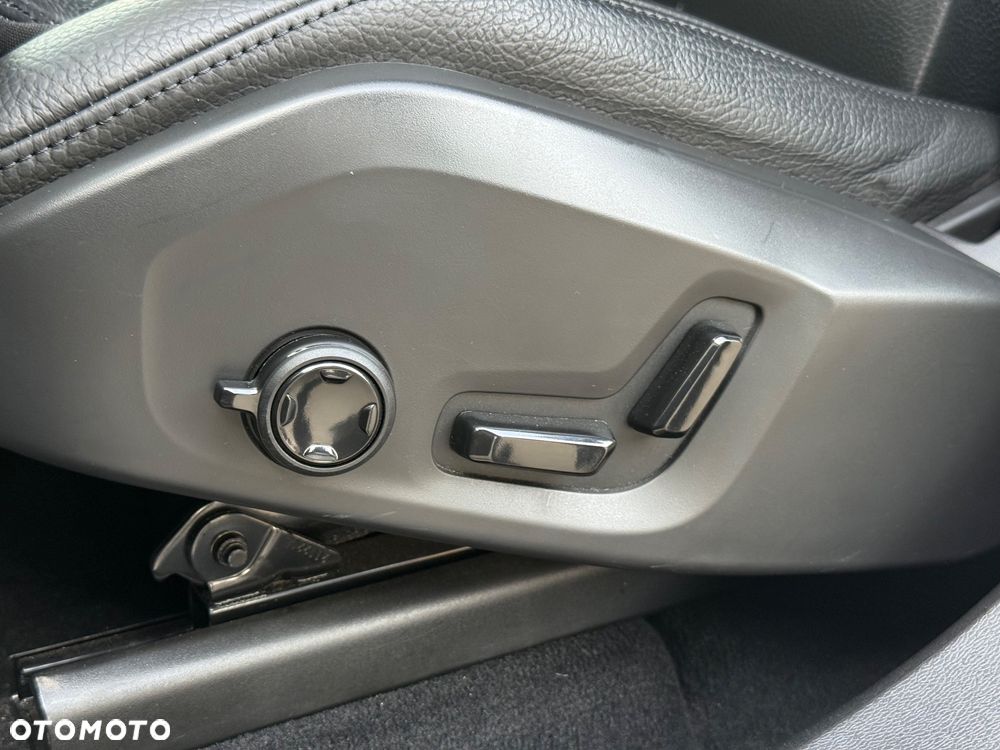 Volvo XC 60 B4 B Plus Bright - 14