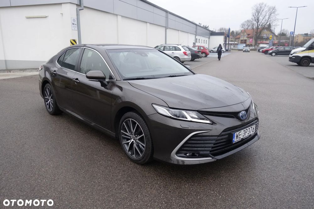 Toyota Camry 2.5 Hybrid Prestige CVT - 2