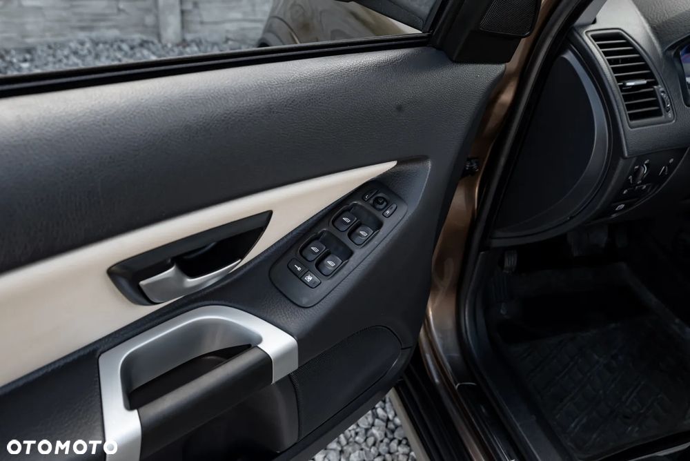 Volvo XC 90 D5 AWD Geartonic RDesign - 18