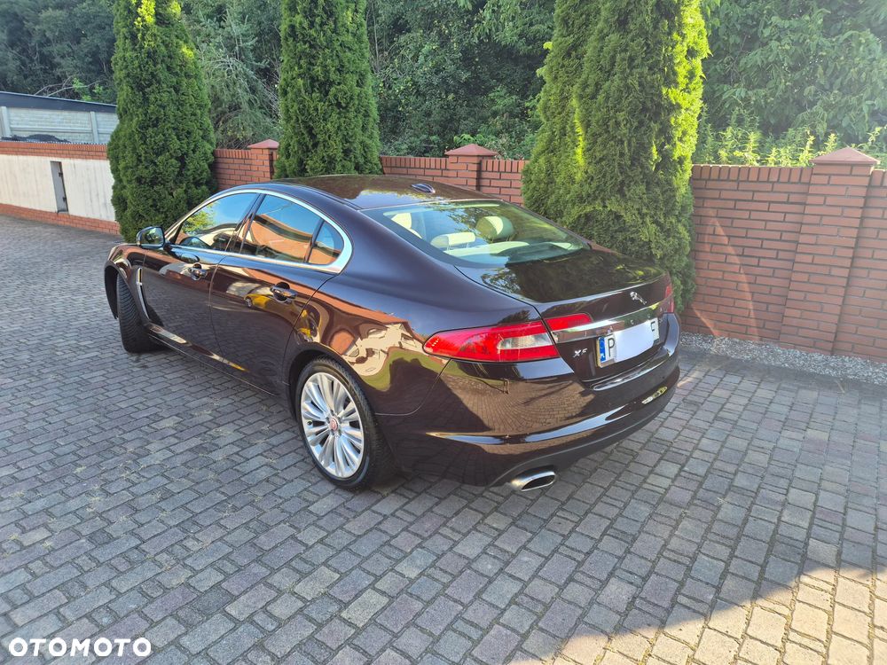 Jaguar XF 3.0 V6 D S Premium Luxury - 4
