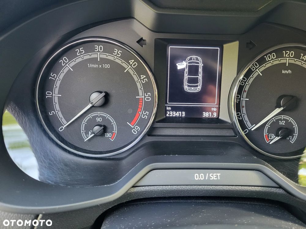 Skoda Octavia 1.6 TDI SCR Ambition - 11