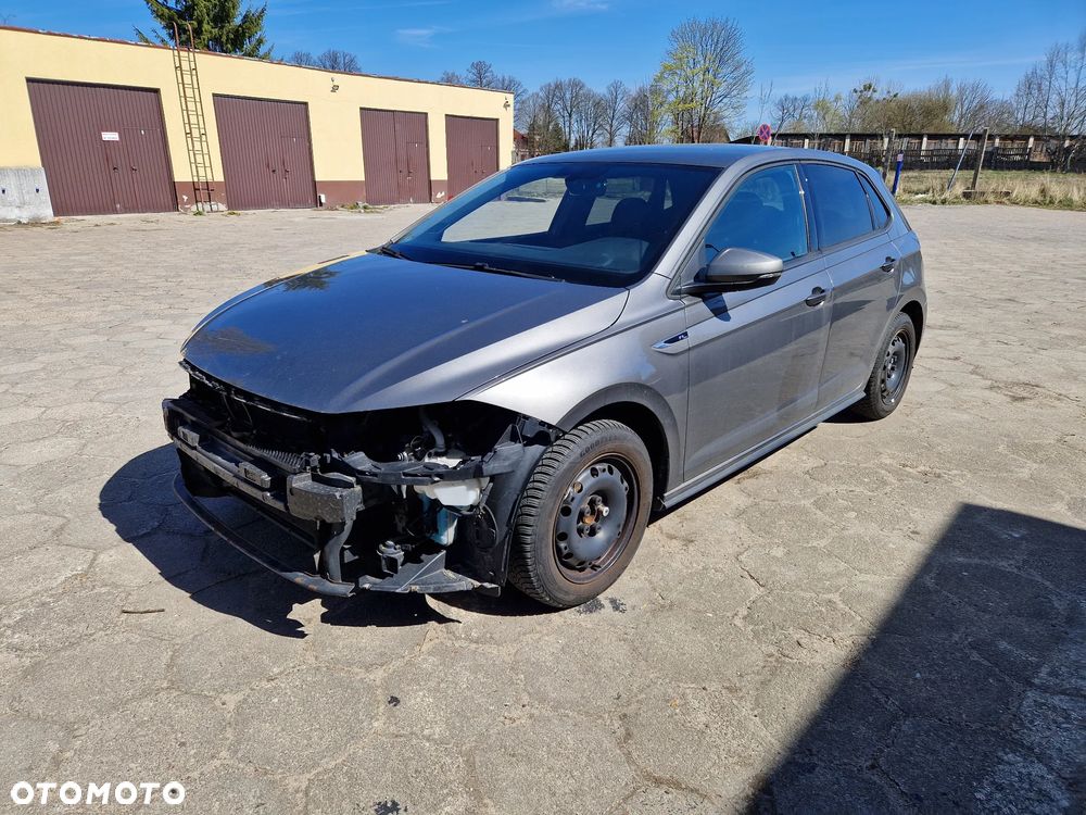 Volkswagen Polo 1.5 TSI Highline DSG - 1