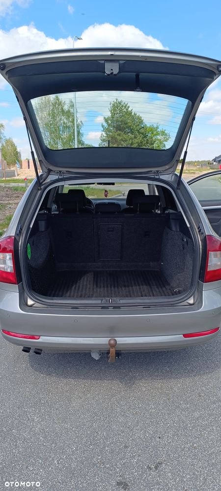 Skoda Octavia 1.8 T FSI Ambiente - 12
