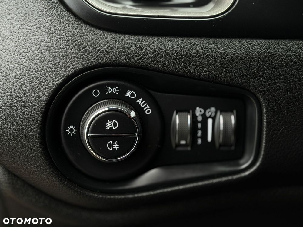 Jeep Compass 1.3 T-GDI I4 Automatik Limited - 24