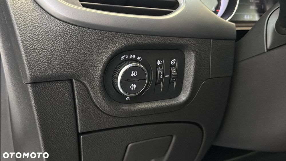 Opel Astra 1.5 CDTI Elegance S&S - 20