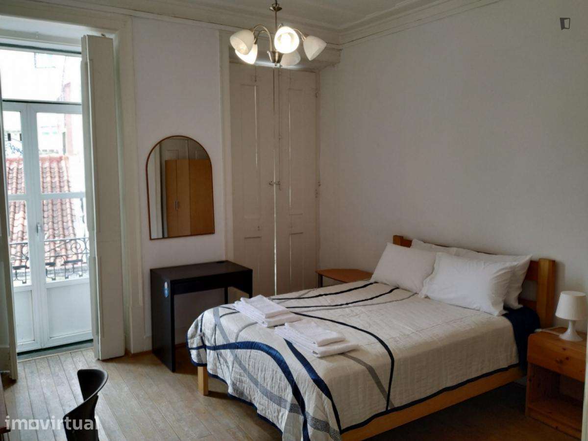 Apartamento com 4 quartos - localizado em Mouraria Lisbon - Grande imagem: 5/16