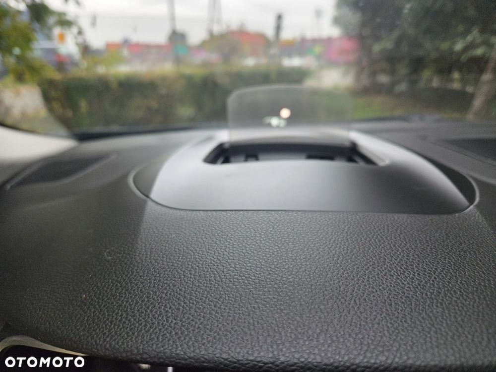 Renault Megane ENERGY TCe 130 EDC BOSE EDITION - 22