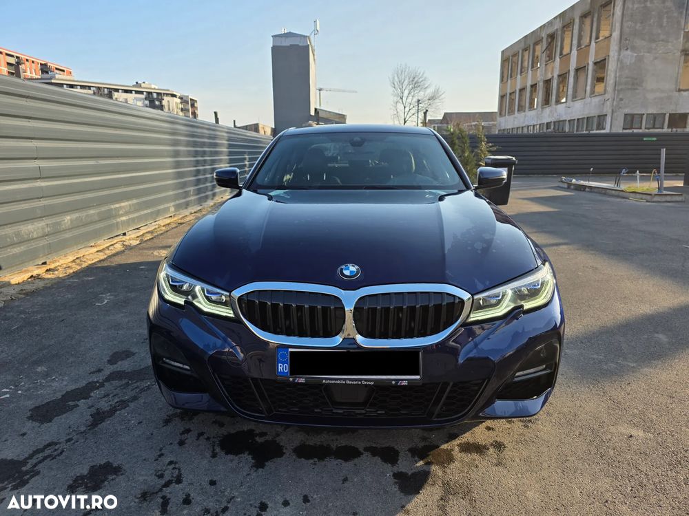 BMW Seria 3 330i AT M Sport - 8