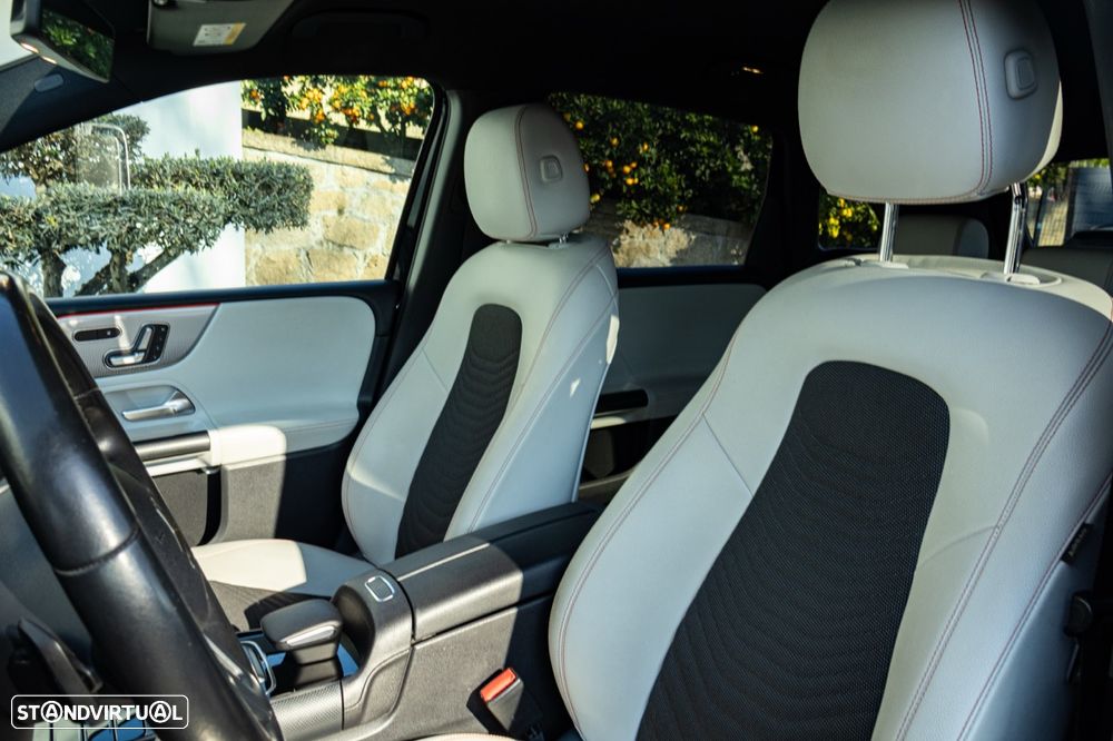 Mercedes-Benz B 220 d Style Plus - 11