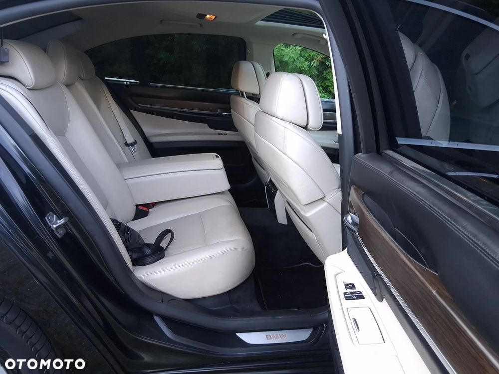 BMW Seria 7 730d - 15