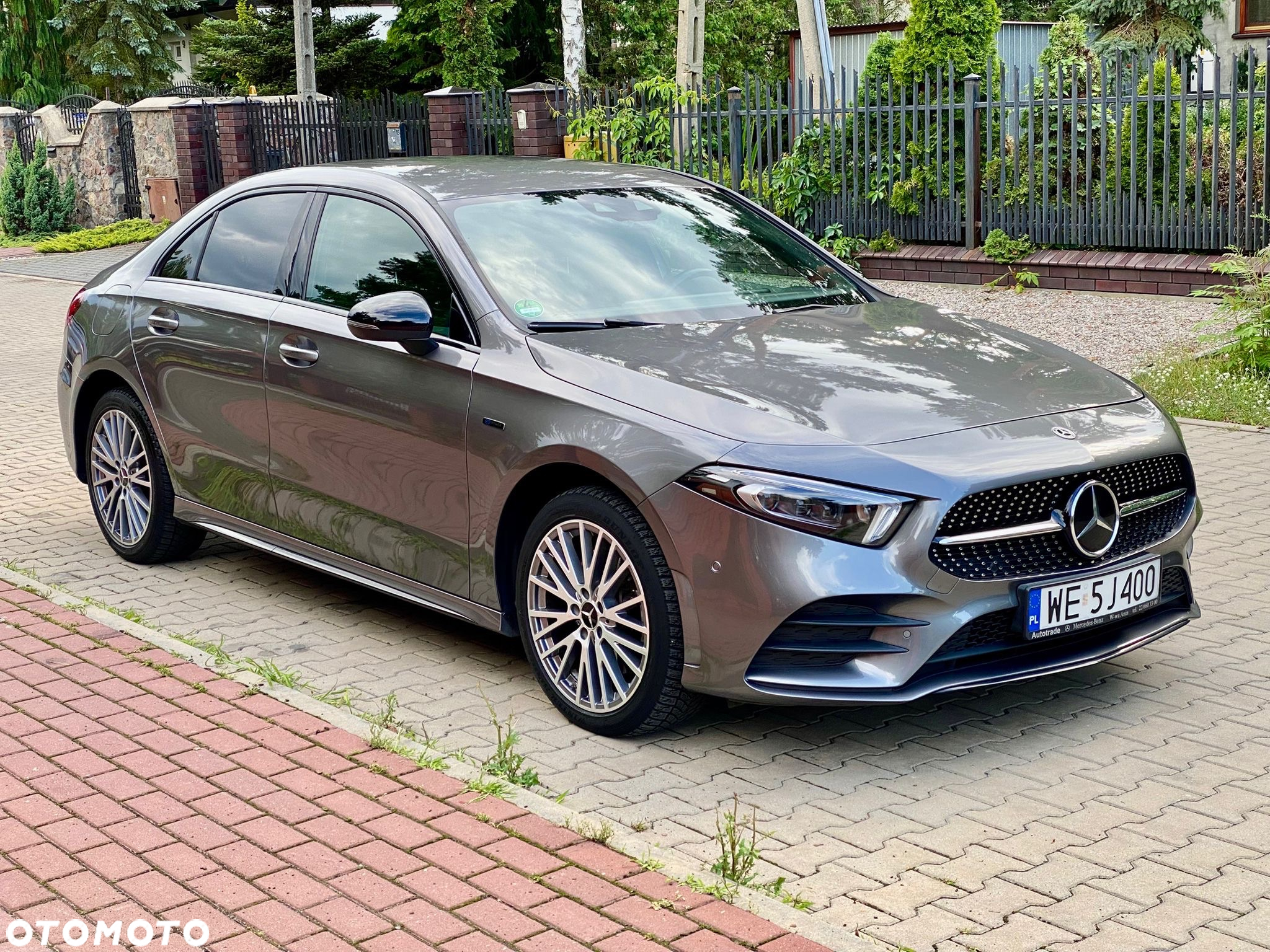 Mercedes-Benz Klasa A 250 E 8G-DCT - 2