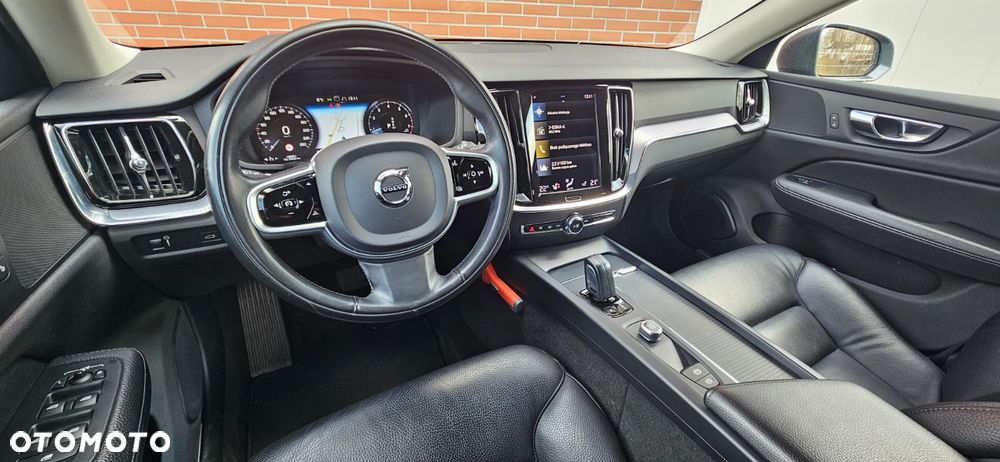 Volvo V60 B3 B Geartronic Momentum Pro - 36