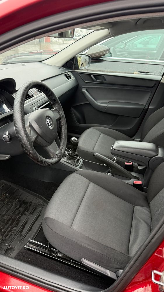 Skoda RAPID 1.6 TDI Active - 17