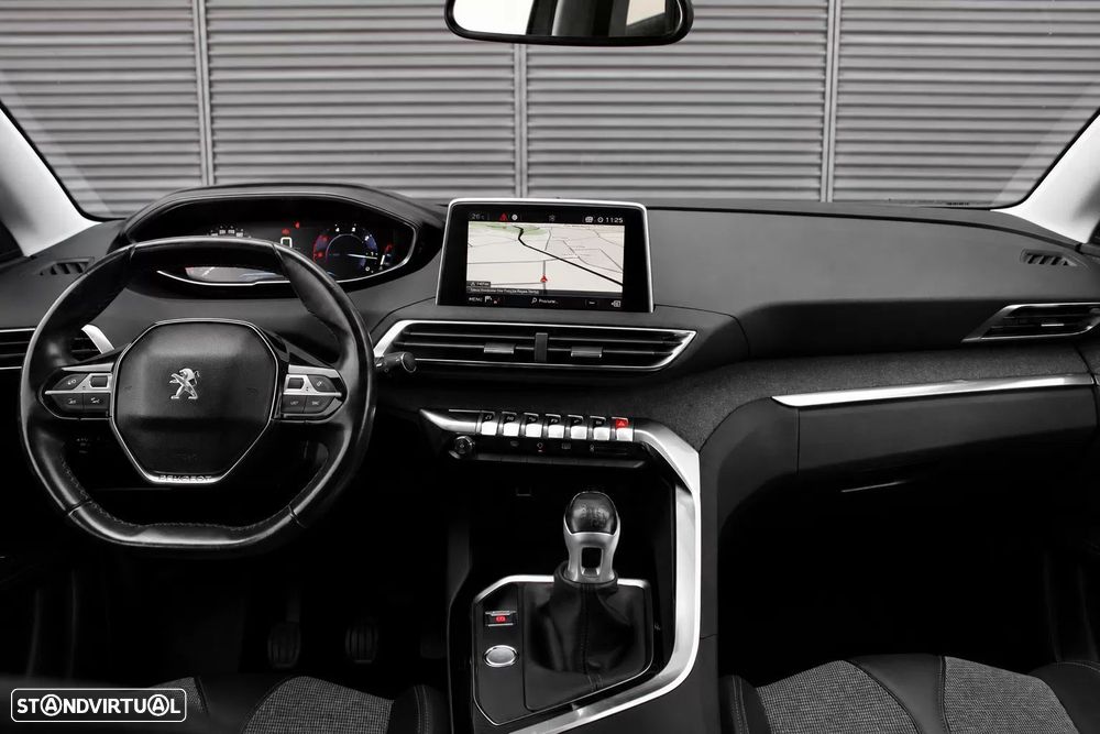 Peugeot 5008 1.6 BlueHDi Allure J17 — fotografia 15