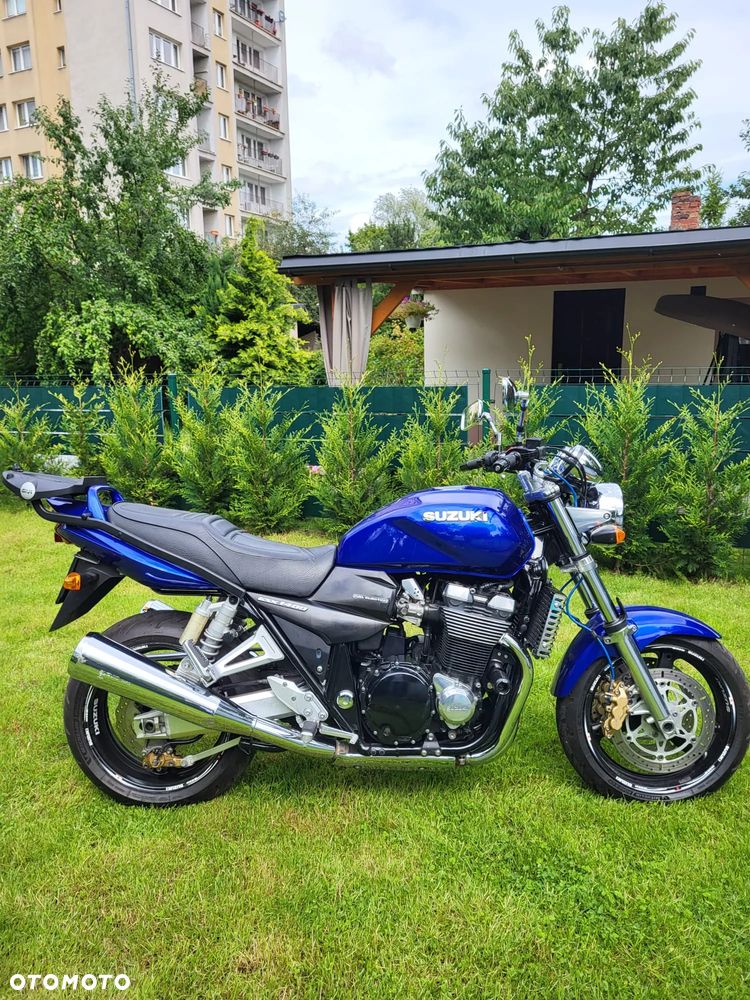 Suzuki GSX