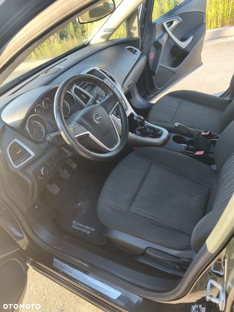 Opel Astra 2.0 CDTI Cosmo - 7