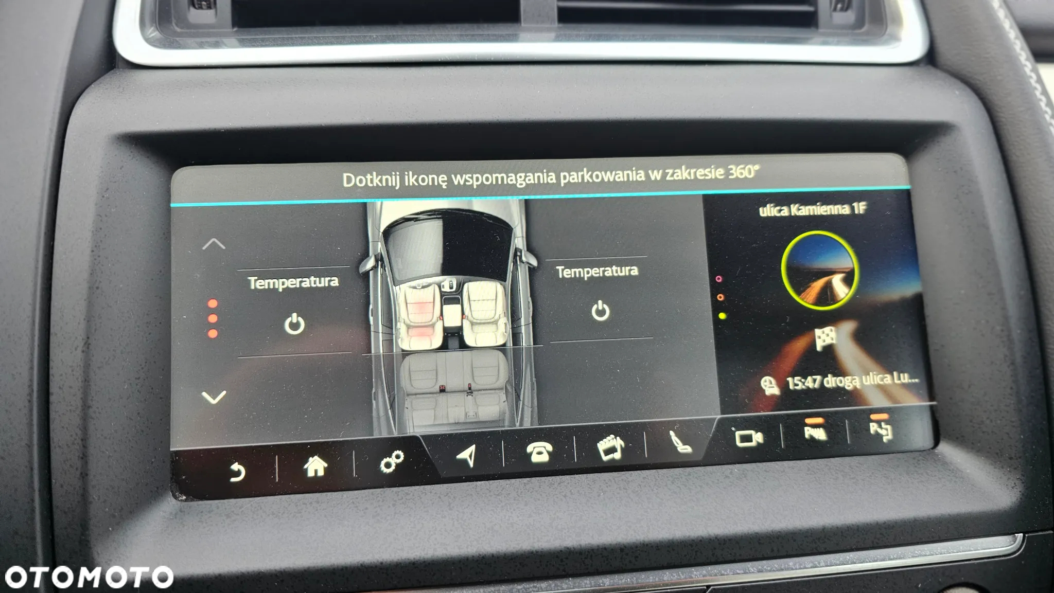 Jaguar E-Pace 2.0 i4D AWD R-Dynamic S - 14