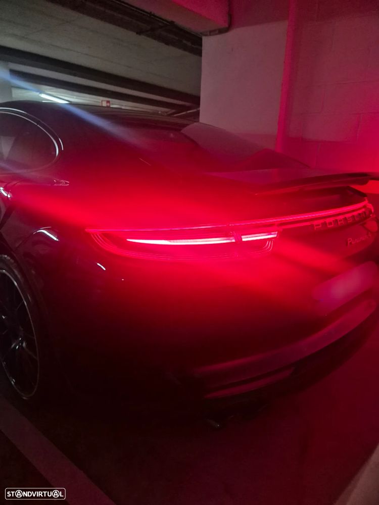 Porsche Panamera 4 E-Hybrid 10 Years Edition - 16
