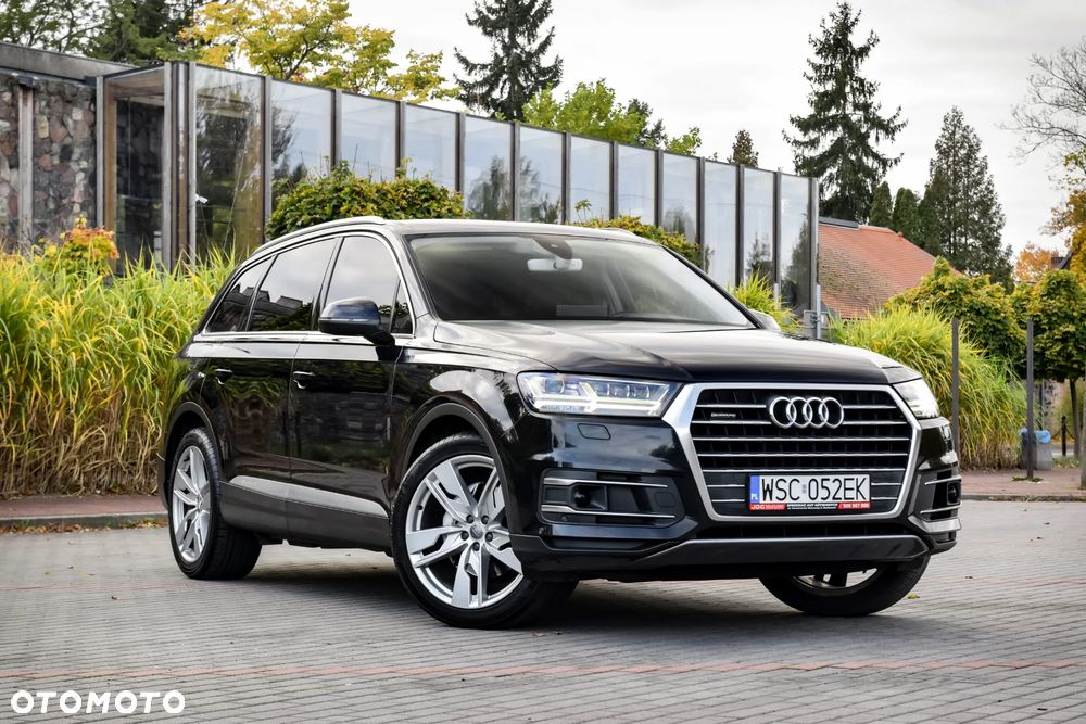 Audi Q7 - 1