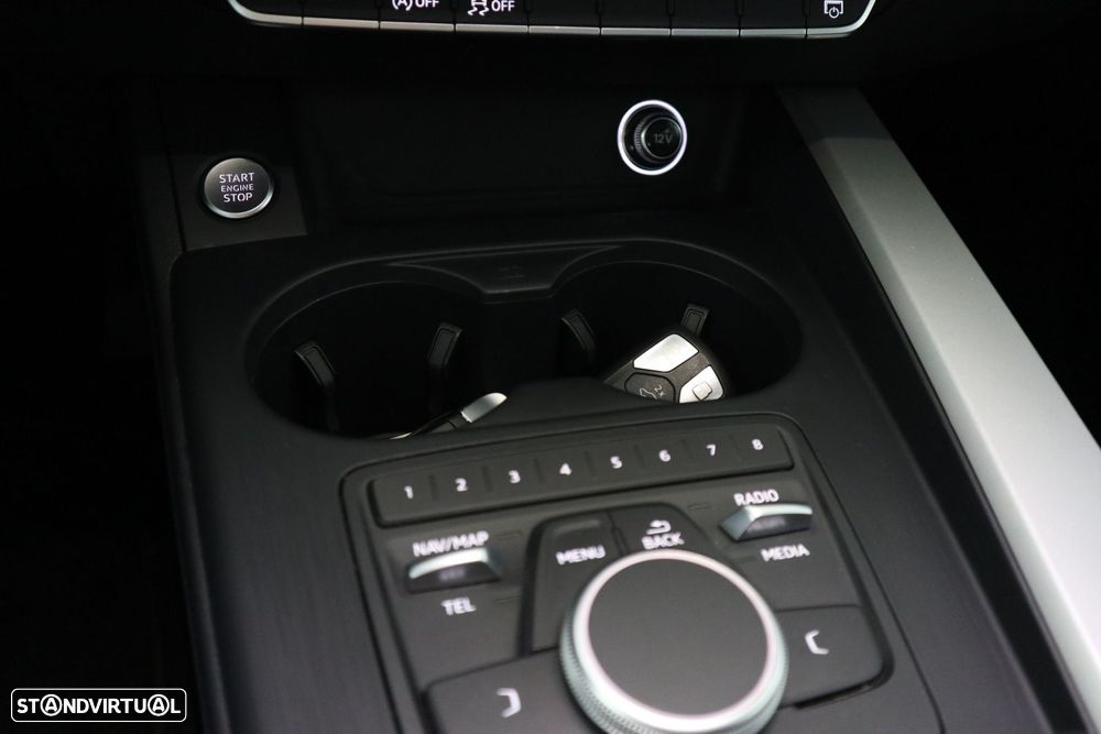 Audi A4 Avant 2.0 TDI S tronic - 40