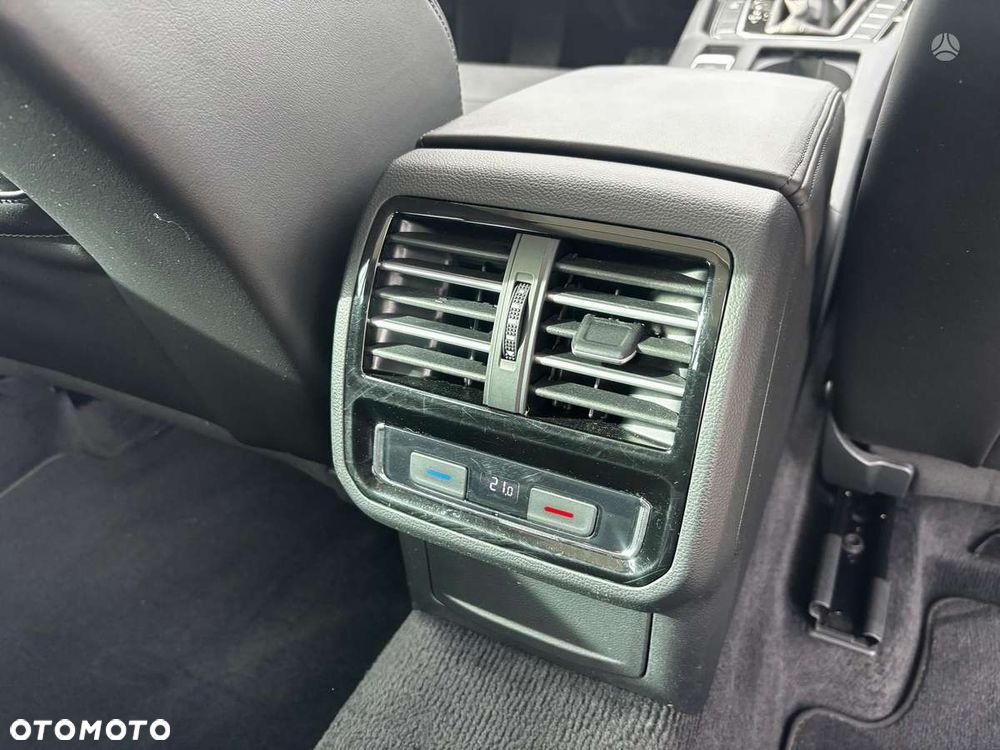 Volkswagen Passat 2.0 TDI Bi-Turbo BMT 4Mot Highline DSG - 18