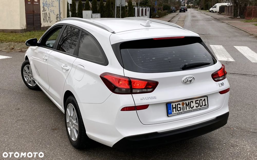 Hyundai i30 1.4 Passion - 7