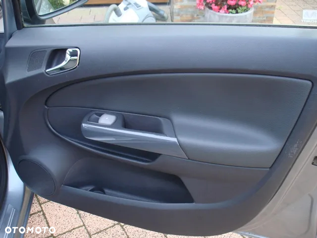 Opel Corsa 1.3 CDTI Cosmo - 18