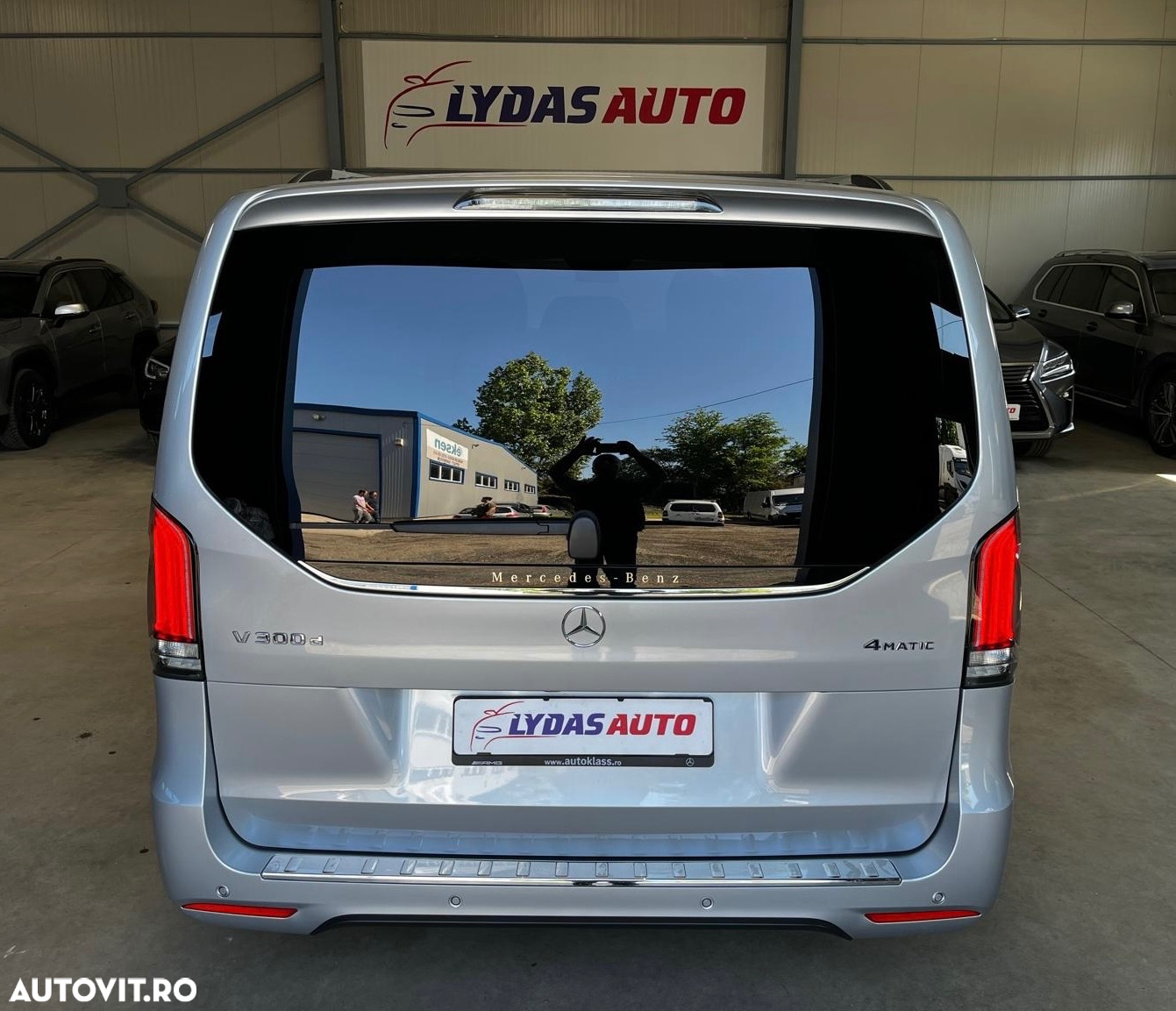 Mercedes-Benz V 300 d Combi Lung 237 CP AWD 9AT AVANTGARDE EDITION - 4