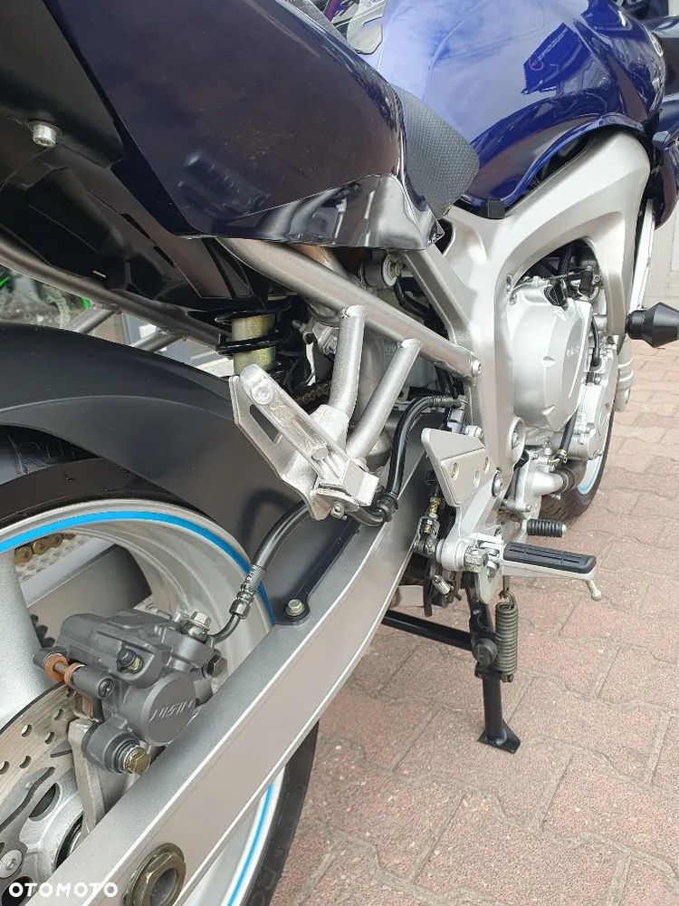 Yamaha FZ6 - 38