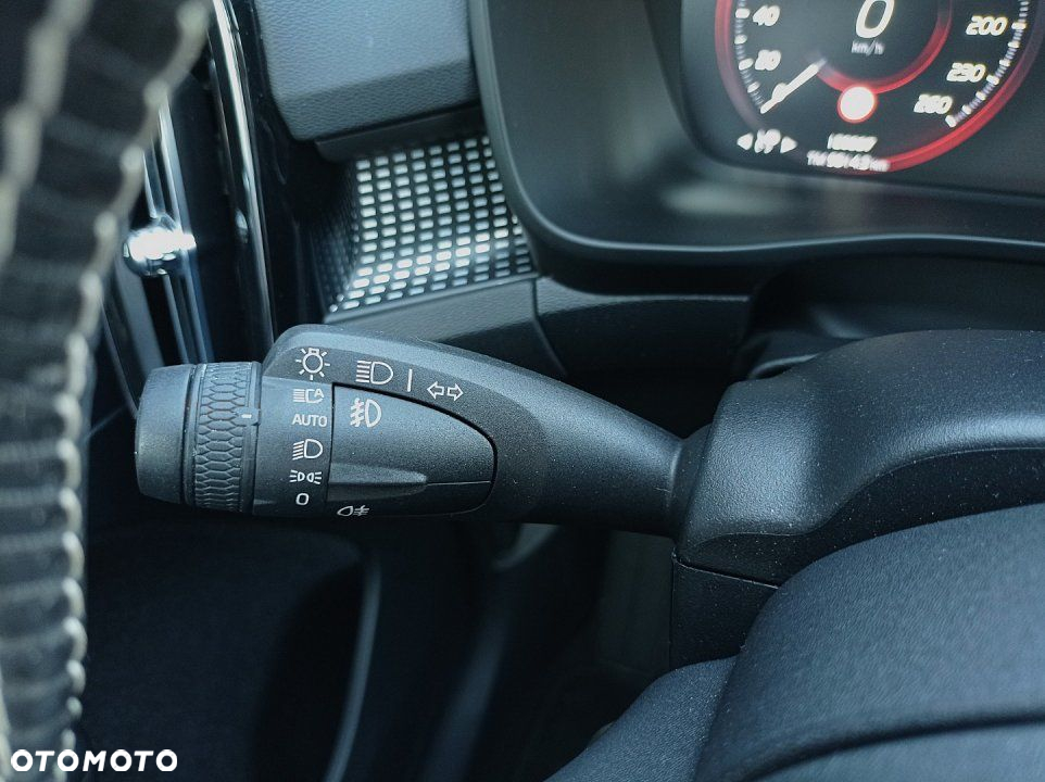 Volvo XC 40 - 19