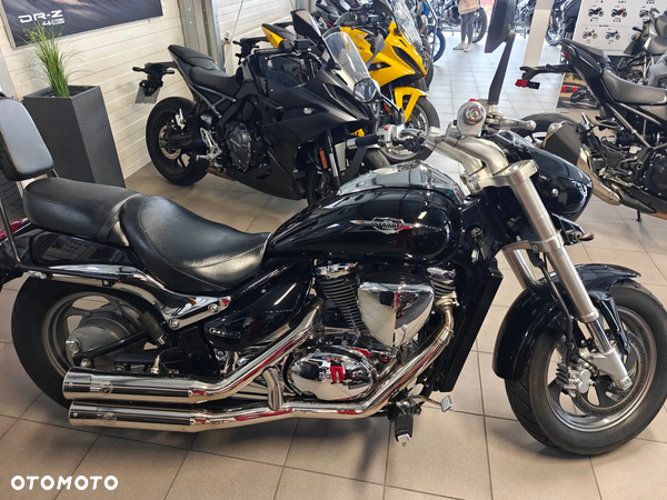 Suzuki Intruder