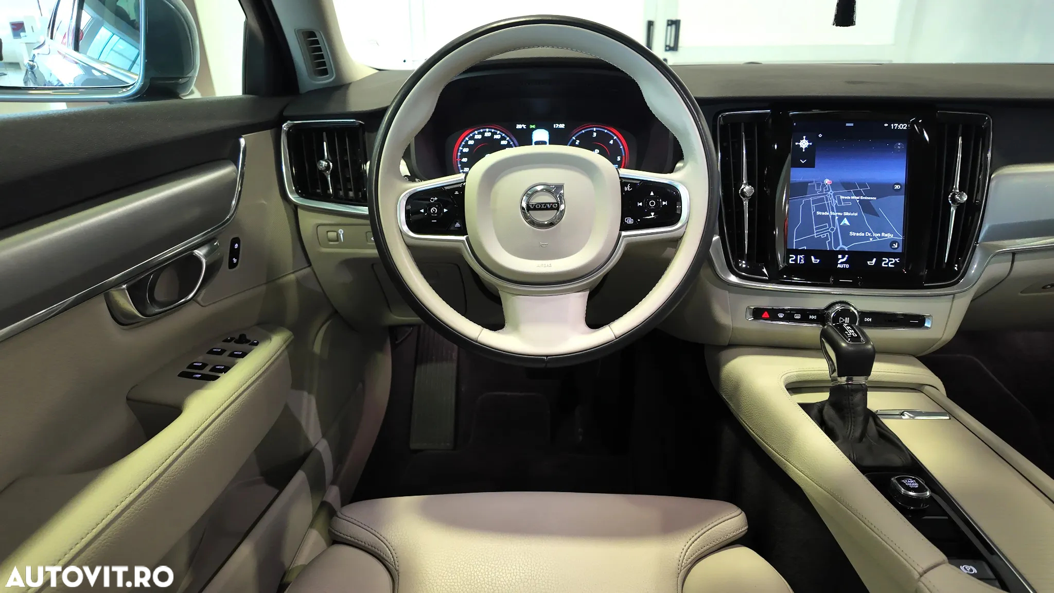 Volvo S90 D3 Geartronic Momentum - 17