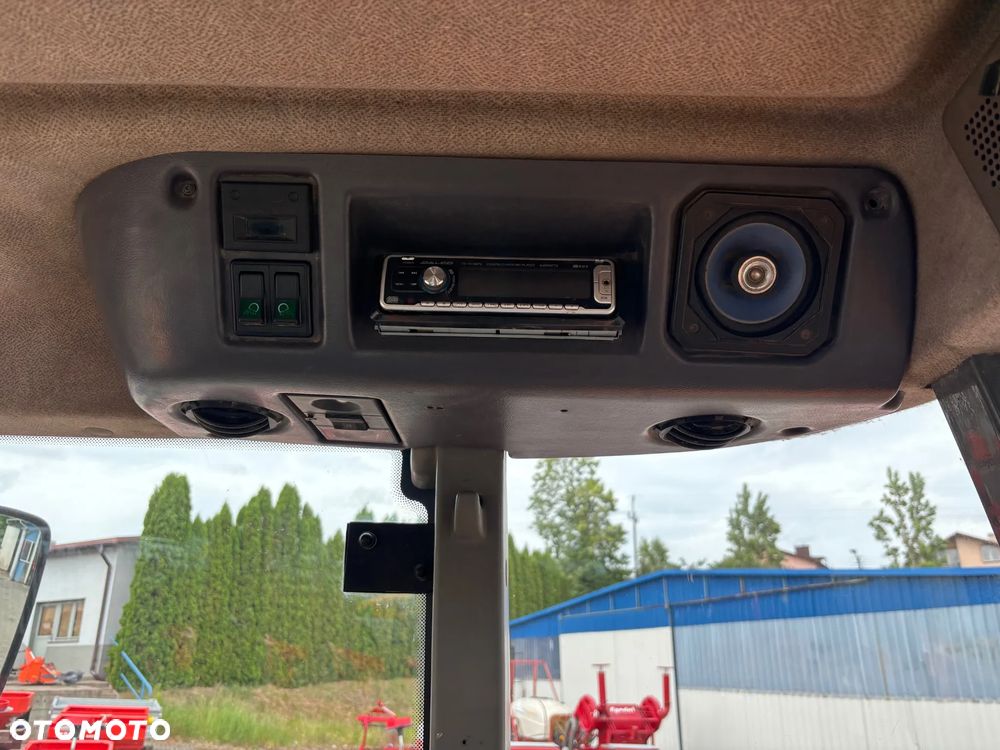 Renault Ares 710RZ - 12