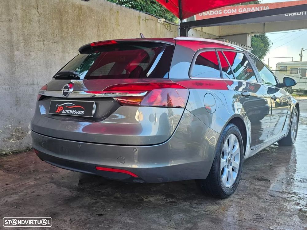 Opel Insignia Sports Tourer - 12