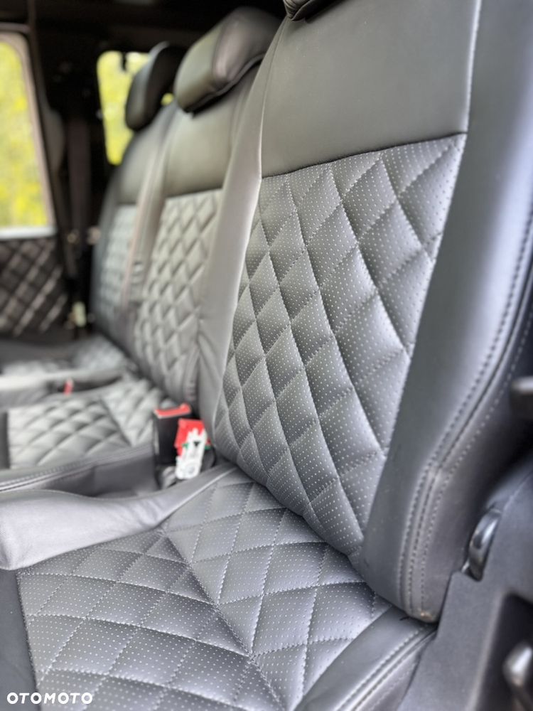 Land Rover Defender 2.5 TDI - 4