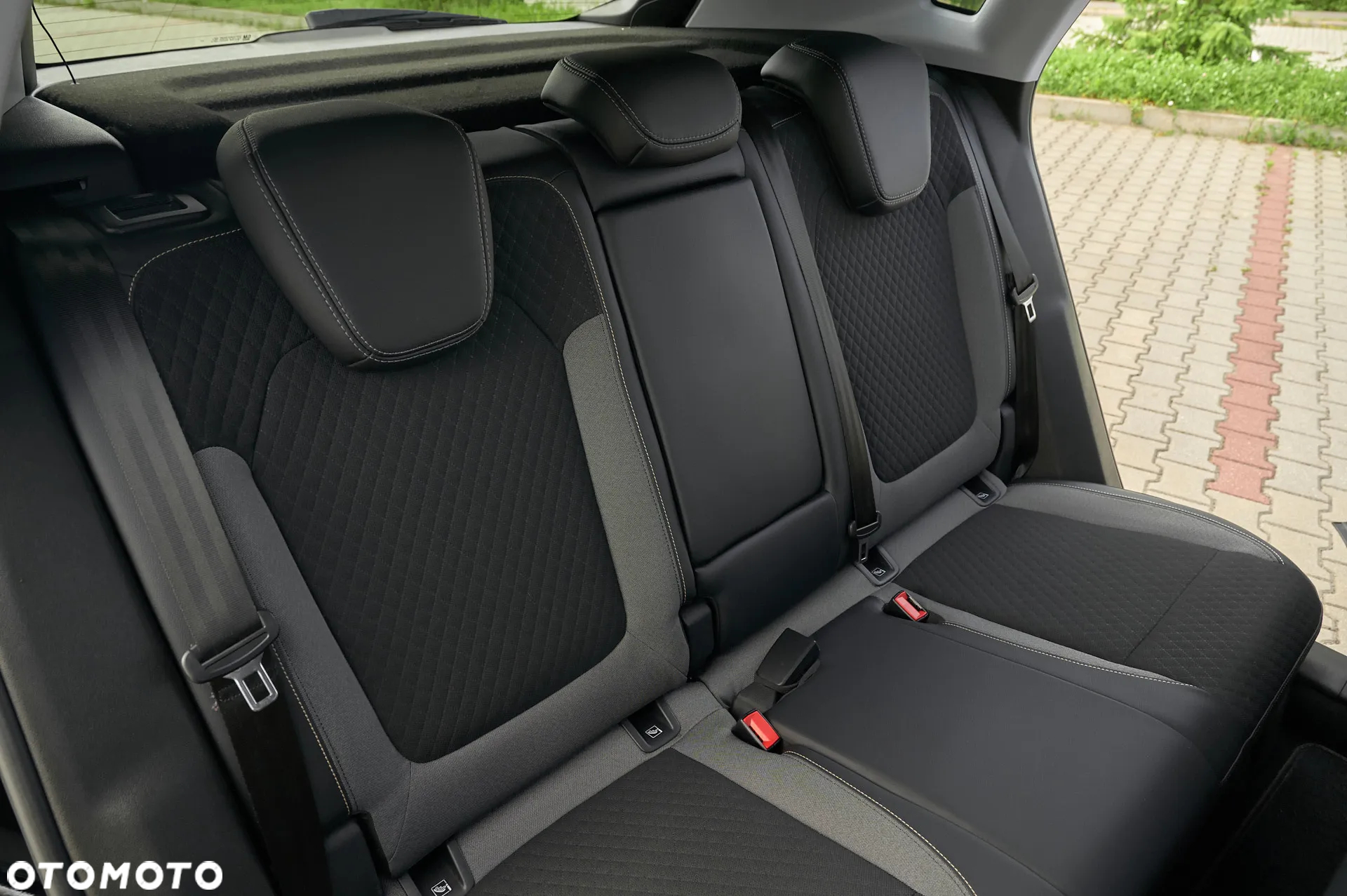 Opel Grandland X 1.2 T Innovation S&S - 26