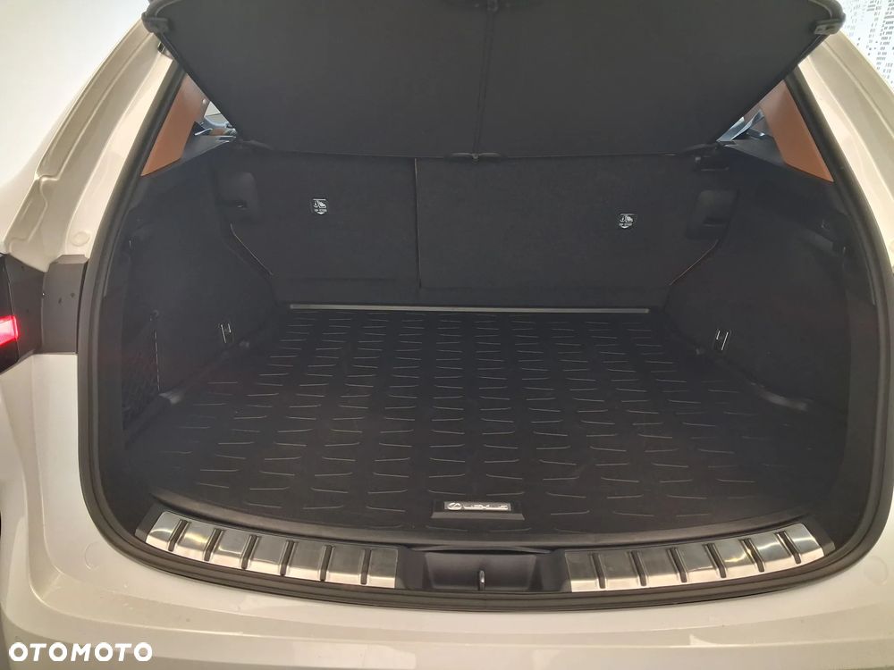 Lexus NX 350h Prestige AWD - 8