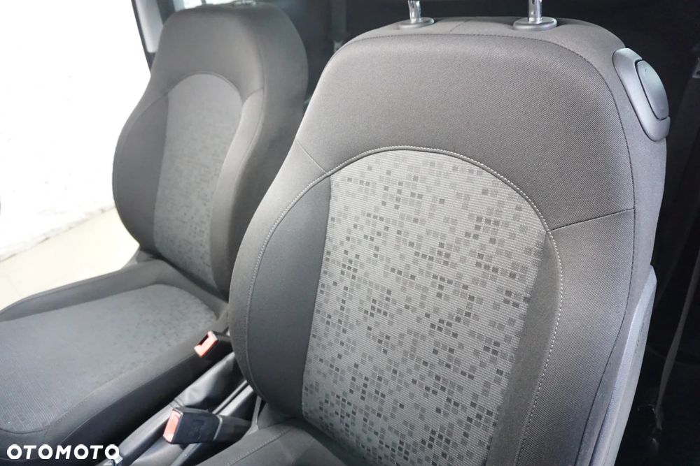 Opel Adam 1.4 - 22