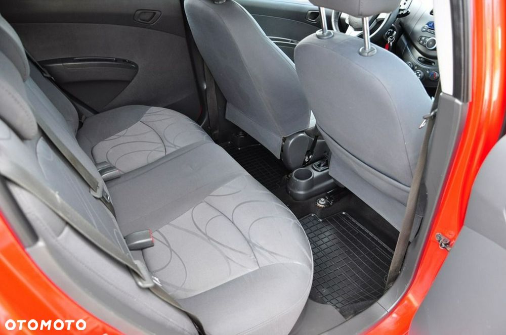 Chevrolet Spark - 26