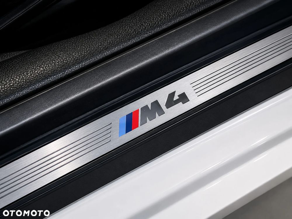 BMW M4 DKG - 9