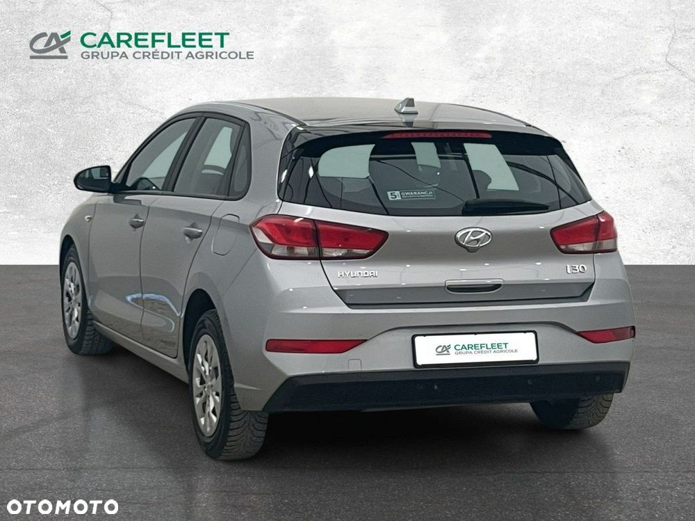Hyundai i30 1.5 DPI Classic + - 7
