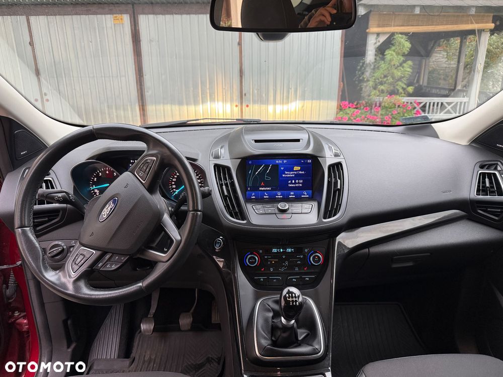 Ford Kuga - 9