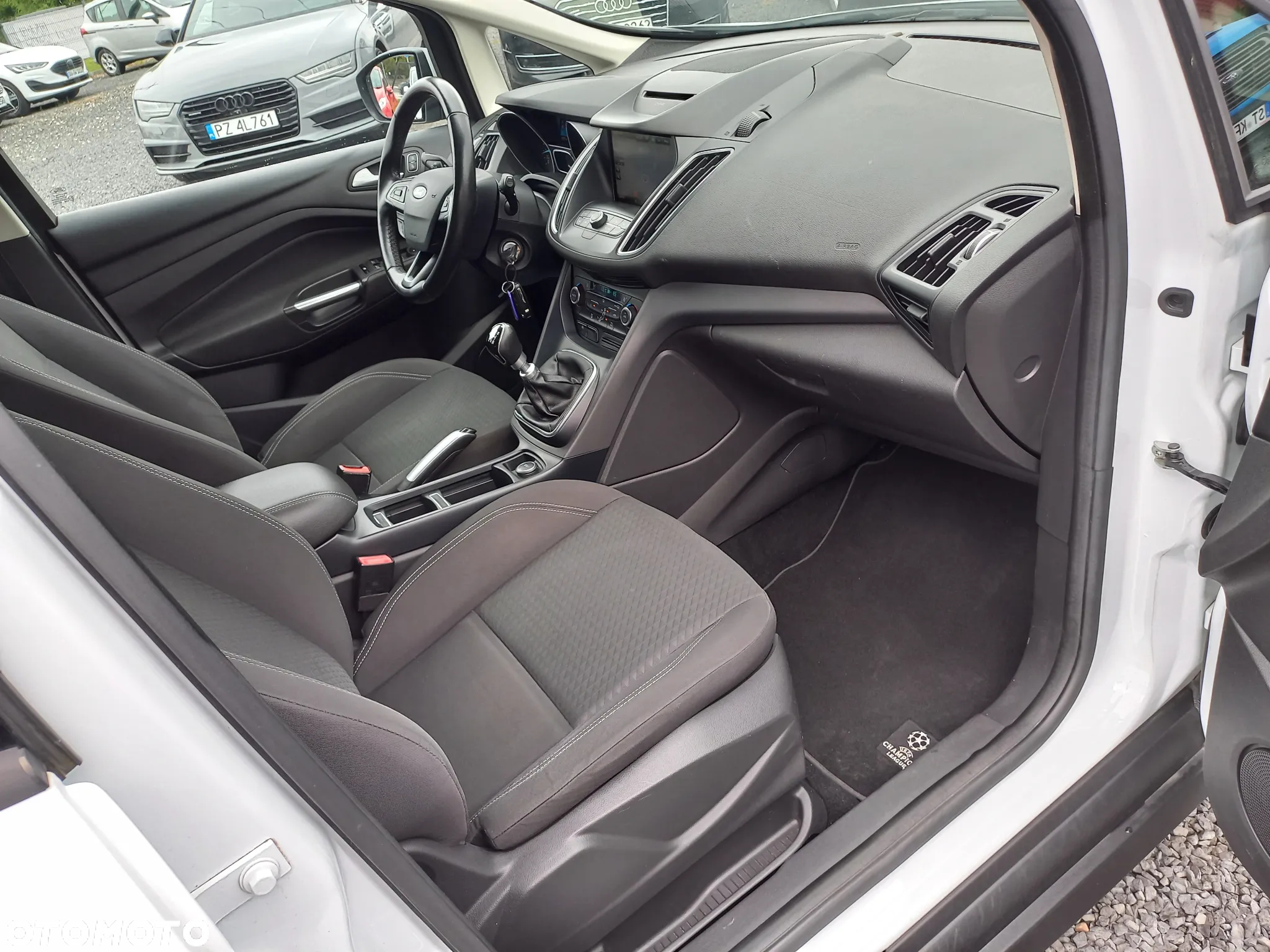 Ford C-MAX - 17