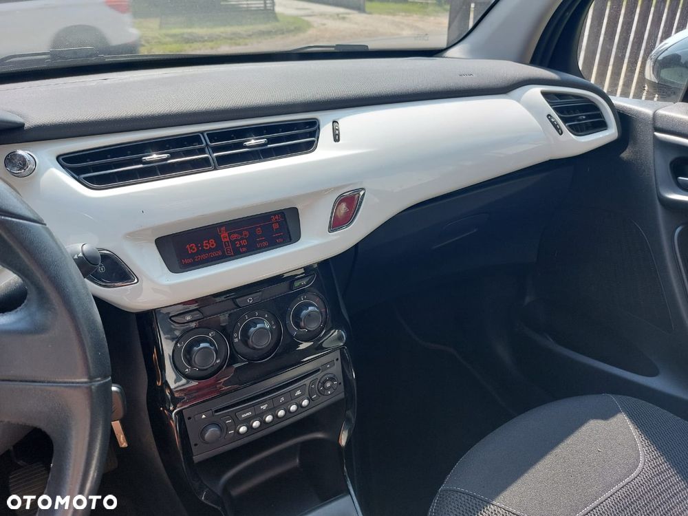 Citroën C3 Pure Tech (VTi) 82 Exclusive - 16