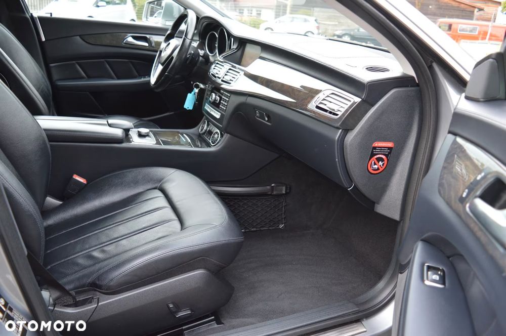 Mercedes-Benz CLS 350 CDI 4Matic 7G-TRONIC - 17