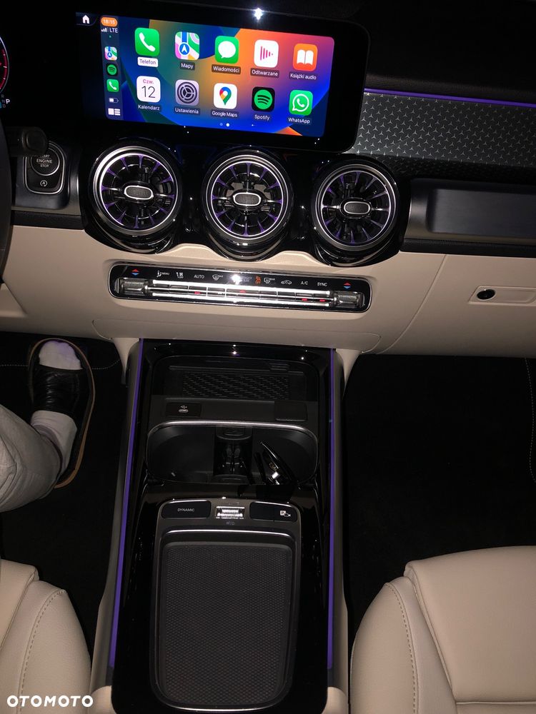 Mercedes-Benz GLB - 33