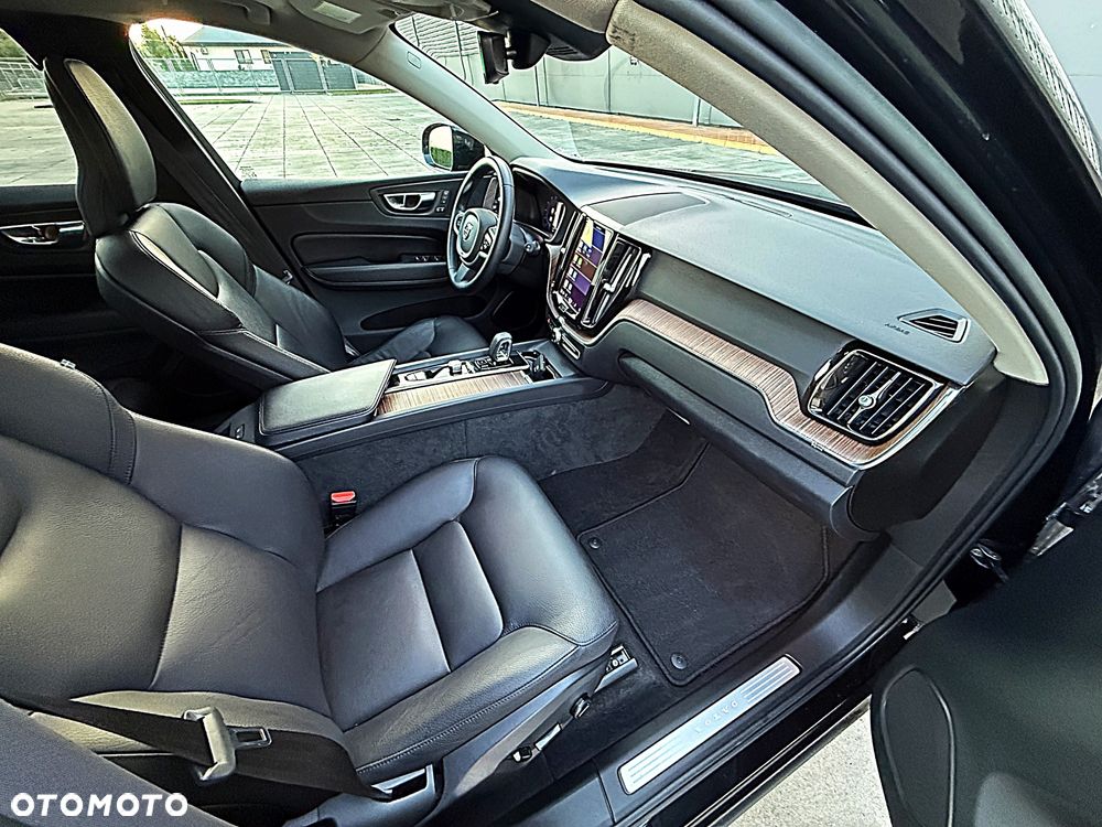 Volvo XC 60 - 8